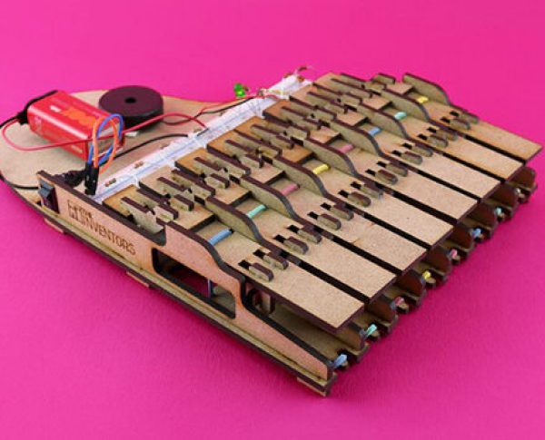 Electronic piano